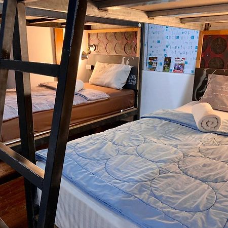 Chang Bed And Bar Hostel (Adults Only) Сураттхани Экстерьер фото