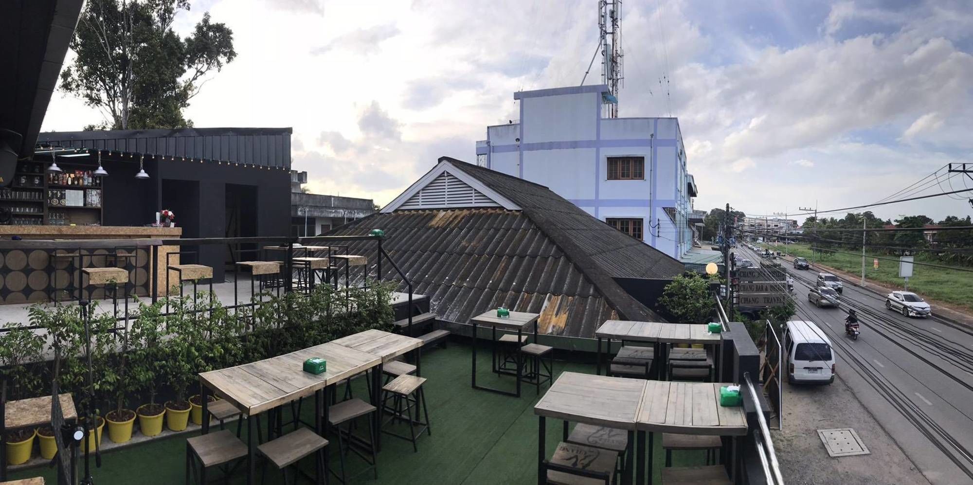 Chang Bed And Bar Hostel (Adults Only) Сураттхани Экстерьер фото